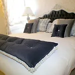 White Florence Suite